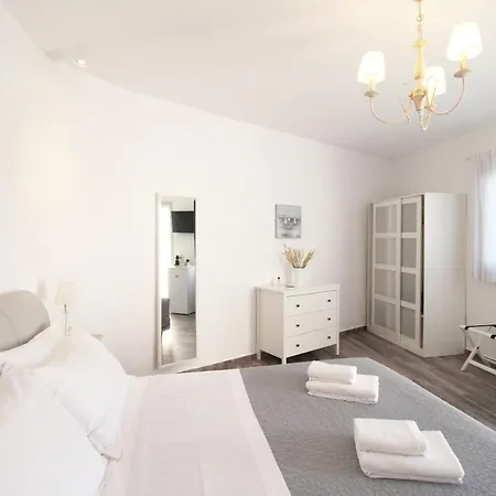 Crystal View Mykonos Aparthotel 2*