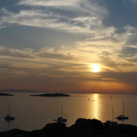 Crystal View Mykonos Ξενοδοχείο με διαμερίσματα 2*